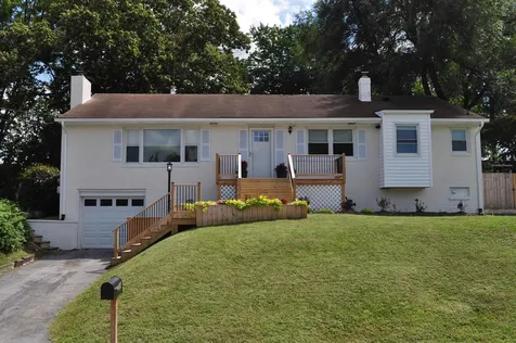 204 Burnley Drive Staunton VA 24401