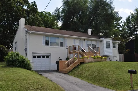 204 Burnley Drive Staunton VA 24401