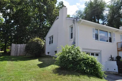 204 Burnley Drive Staunton VA 24401