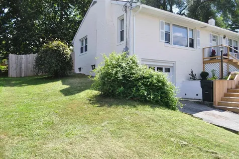 204 Burnley Drive Staunton VA 24401