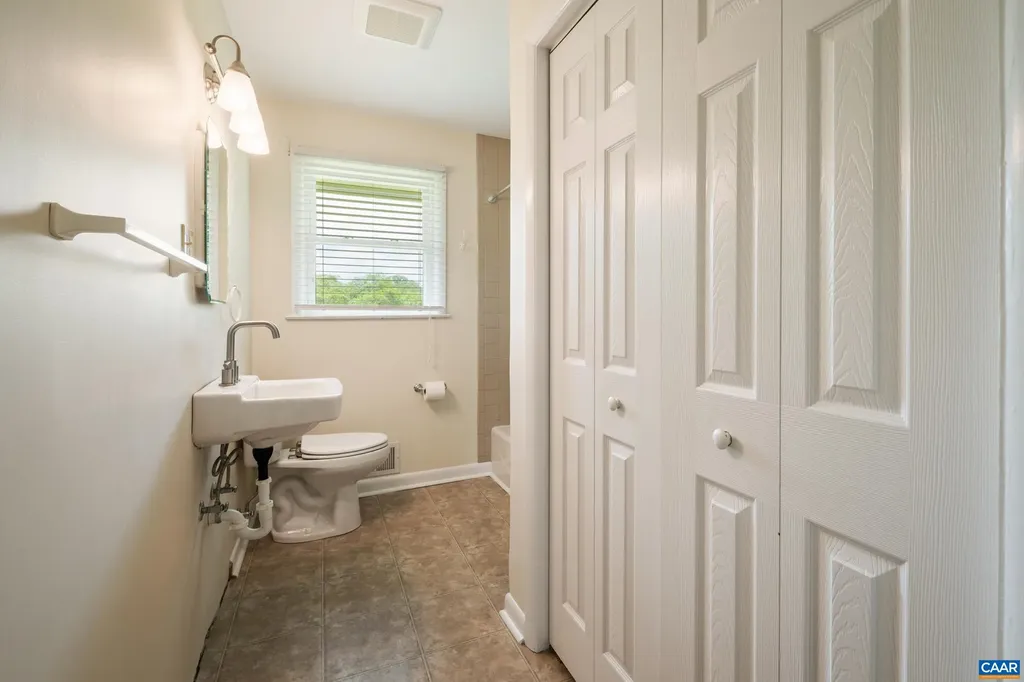 1293 Reas Ford Road Earlysville VA 22936