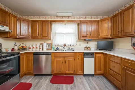 901 Augusta Avenue Grottoes VA 24441