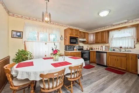 901 Augusta Avenue Grottoes VA 24441
