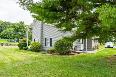 901 Augusta Avenue Grottoes VA 24441