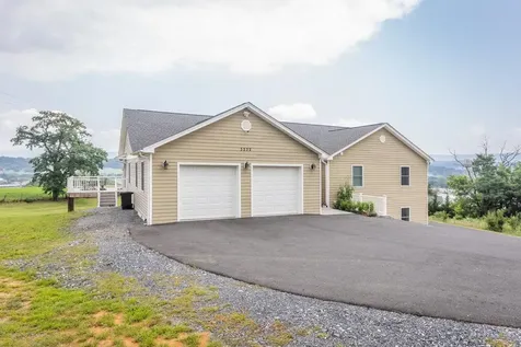 3232 Windy Heights Lane Rockingham VA 22802