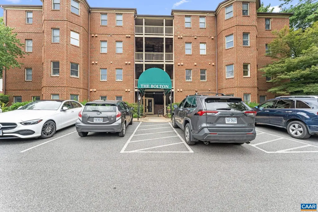 Charlottesville VA, 1325 Branchlands Drive, Unit D