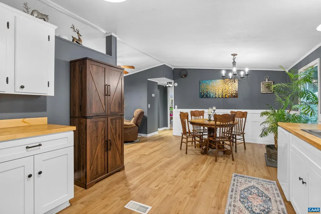 3141 Beech Grove Road Roseland VA 22967
