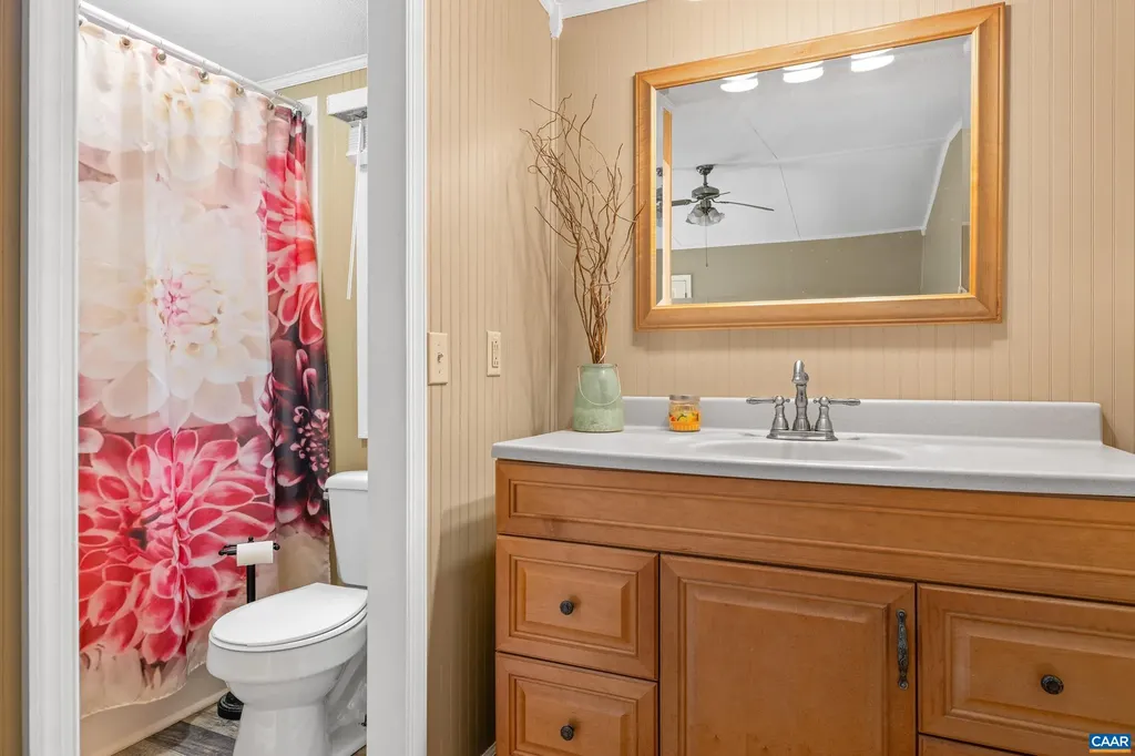 3141 Beech Grove Road Roseland VA 22967