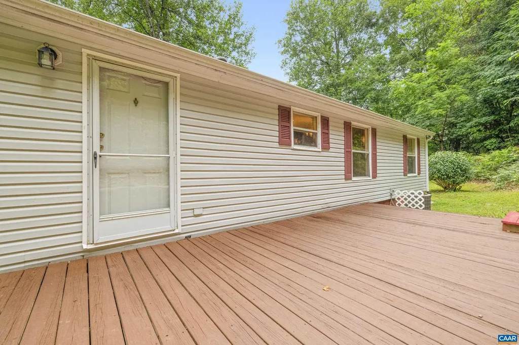 3141 Beech Grove Road Roseland VA 22967