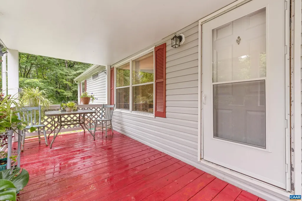 3141 Beech Grove Road Roseland VA 22967