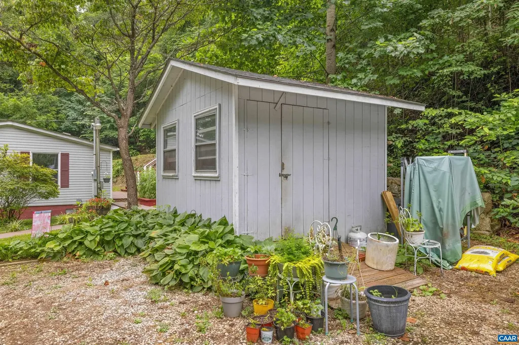 3141 Beech Grove Road Roseland VA 22967