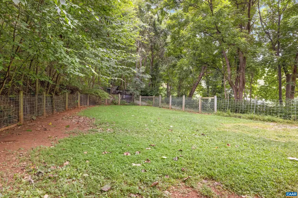 3141 Beech Grove Road Roseland VA 22967