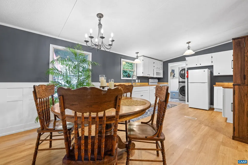 3141 Beech Grove Road Roseland VA 22967