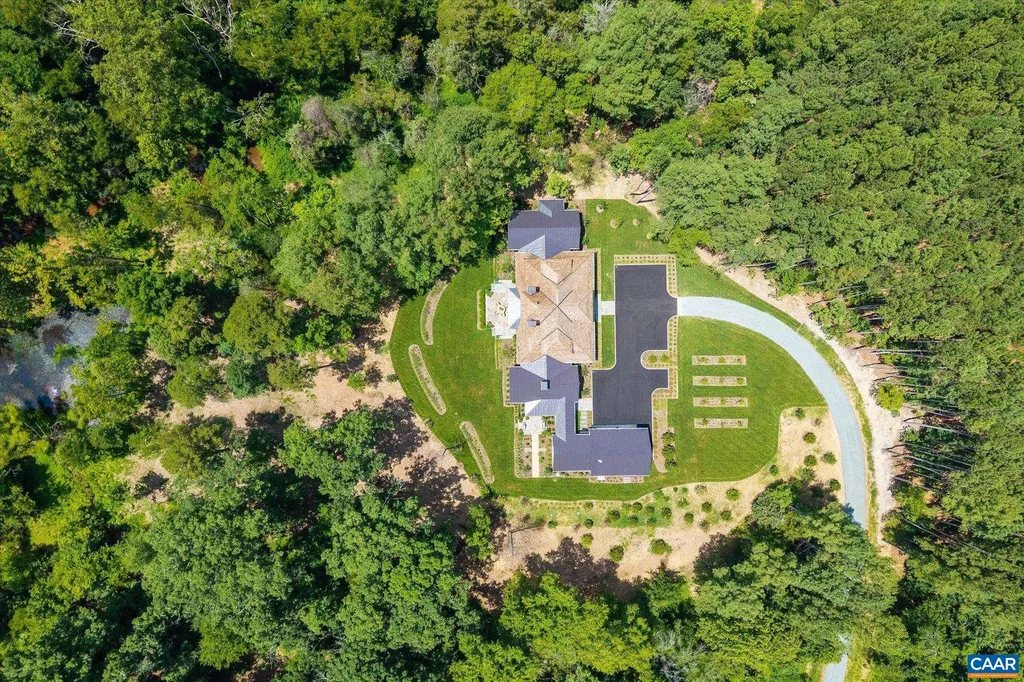 2863 Palmer Drive Keswick VA 22947