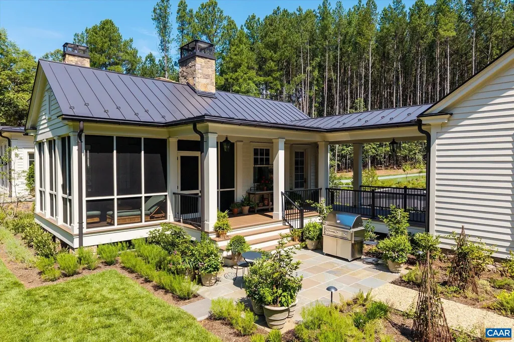 2863 Palmer Drive Keswick VA 22947