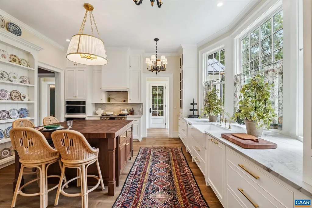 2863 Palmer Drive Keswick VA 22947