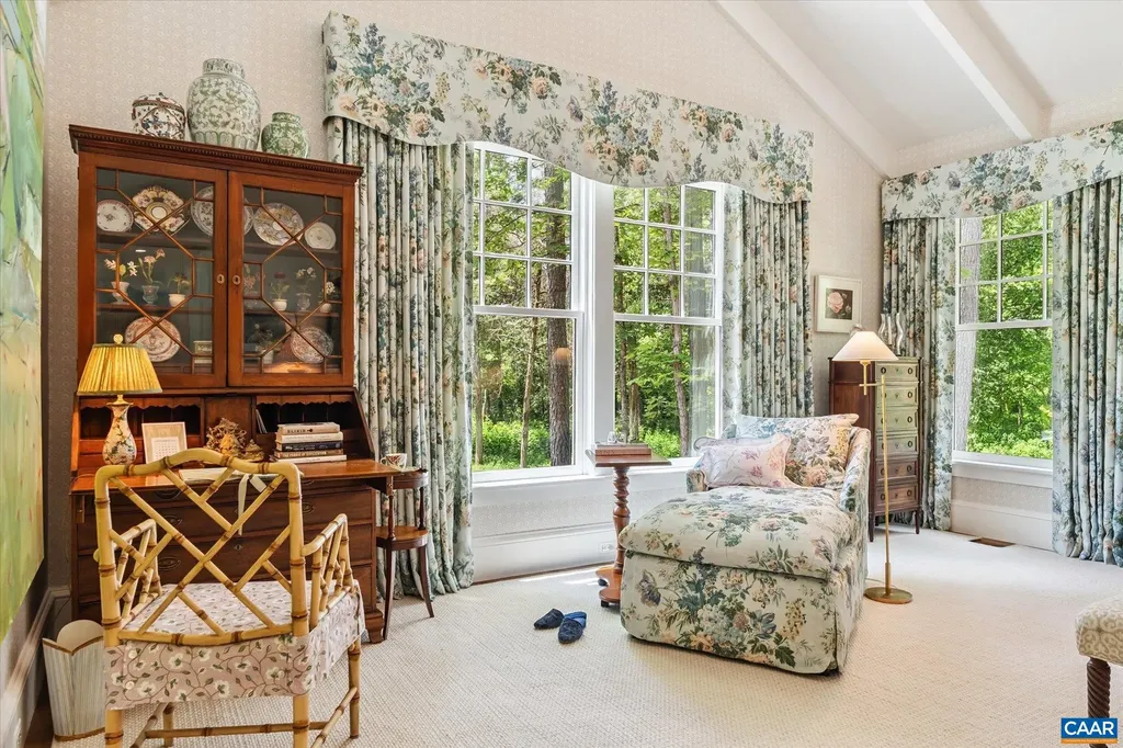 2863 Palmer Drive Keswick VA 22947