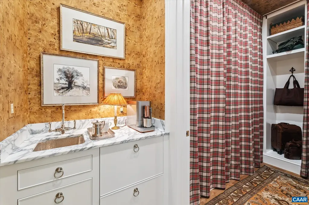 2863 Palmer Drive Keswick VA 22947