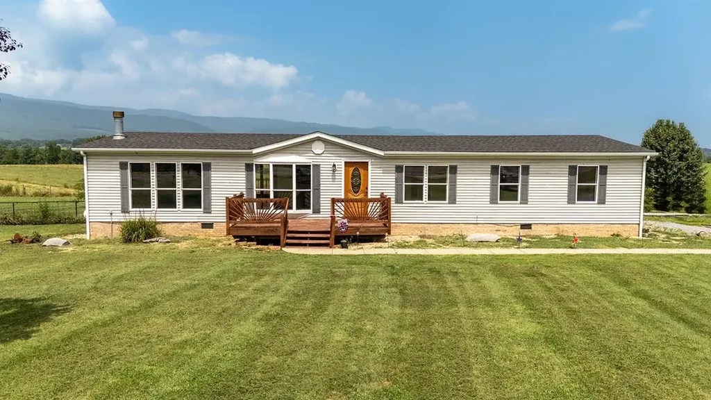 2347 East Point Road Elkton VA 22827