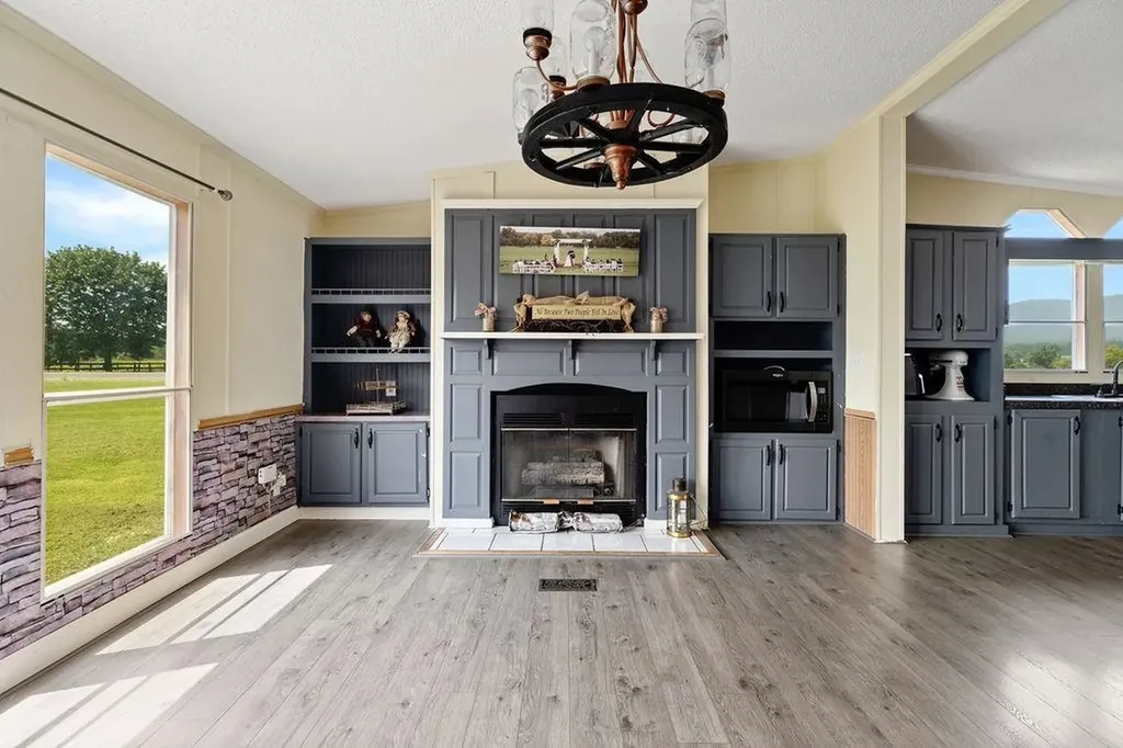 2347 East Point Road Elkton VA 22827