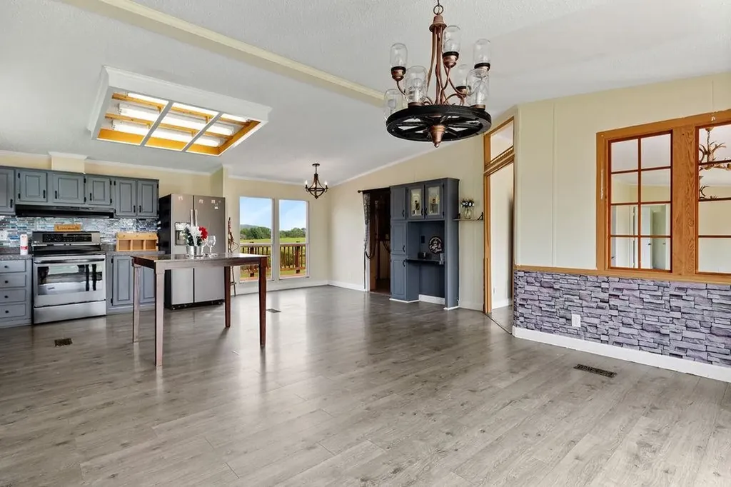 2347 East Point Road Elkton VA 22827