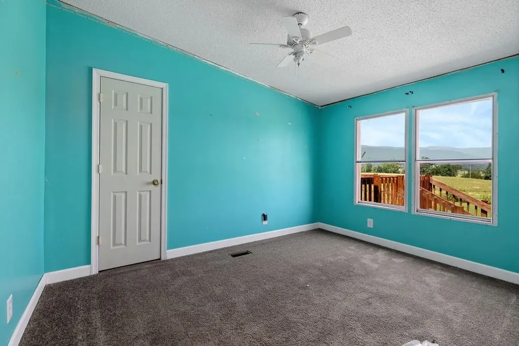 2347 East Point Road Elkton VA 22827