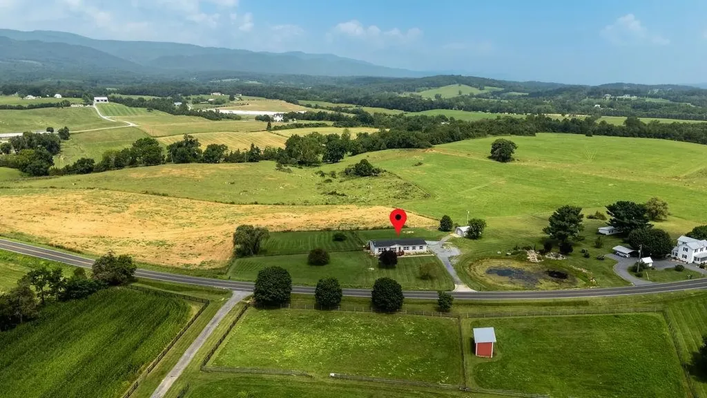 2347 East Point Road Elkton VA 22827