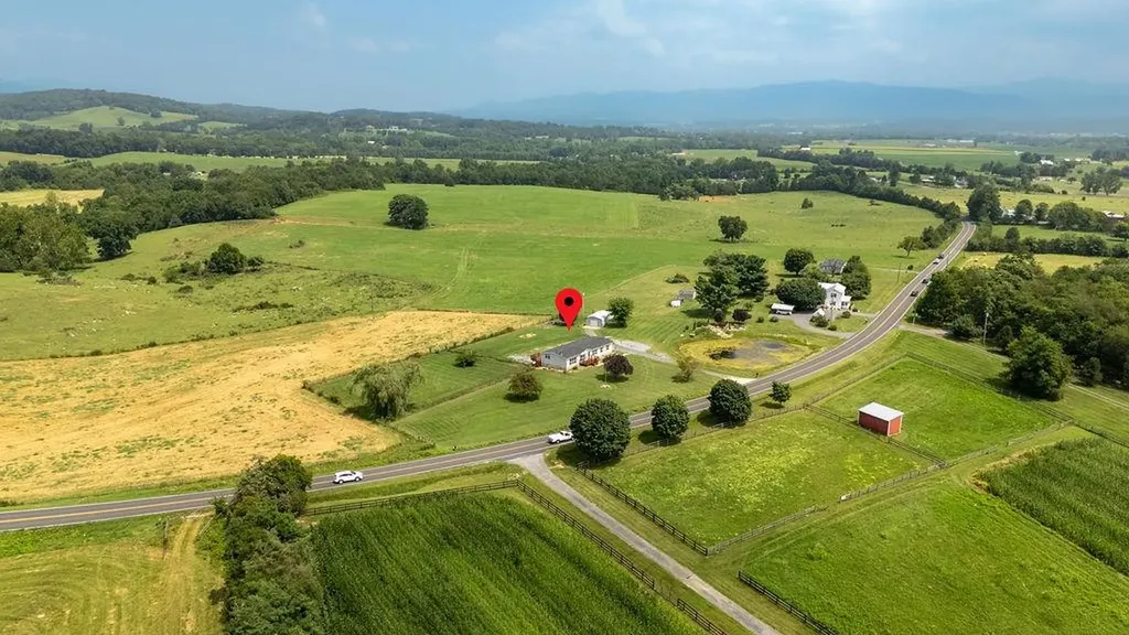 2347 East Point Road Elkton VA 22827