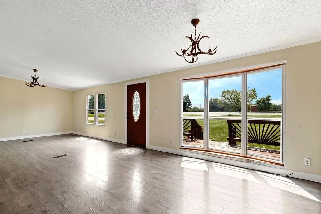 2347 East Point Road Elkton VA 22827