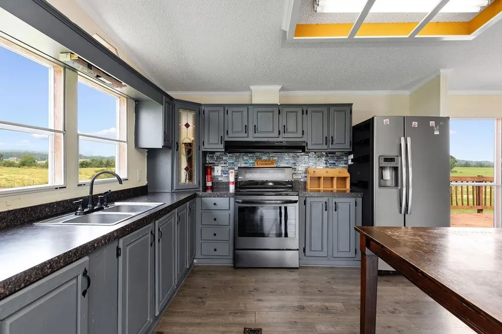 2347 East Point Road Elkton VA 22827