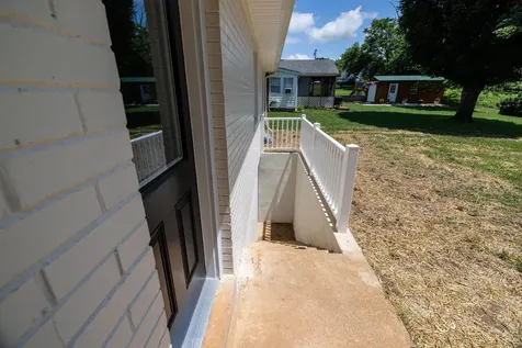 26 Oflinn Street Luray VA 22835