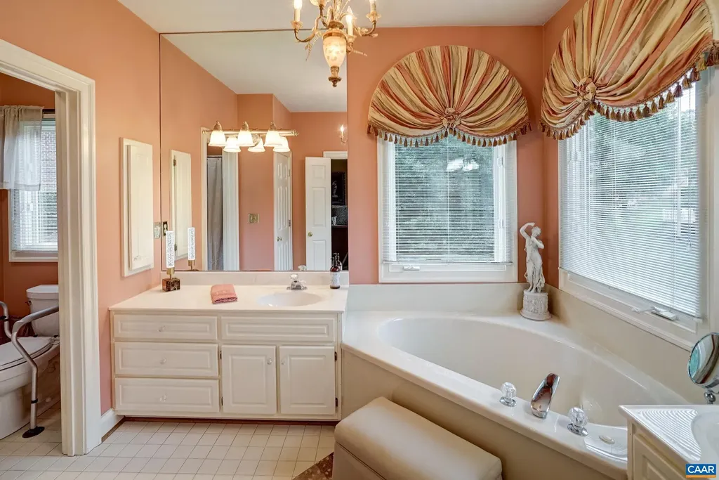 3402 Cotswold Lane Keswick VA 22947