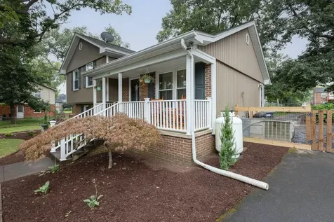 1107 Woodleigh Court Harrisonburg VA 22802