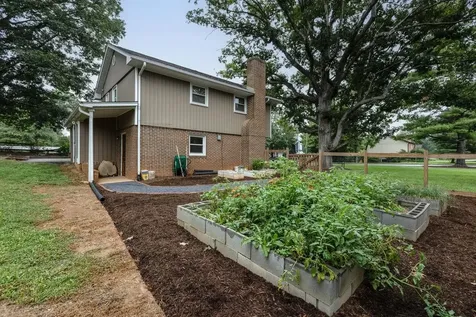 1107 Woodleigh Court Harrisonburg VA 22802