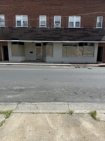 128 Wayne Avenue N Waynesboro VA 22980