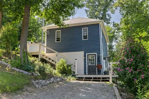 1010 Perry Street Staunton VA 24401