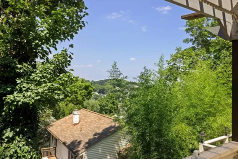 1010 Perry Street Staunton VA 24401