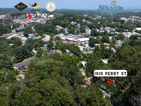 1010 Perry Street Staunton VA 24401