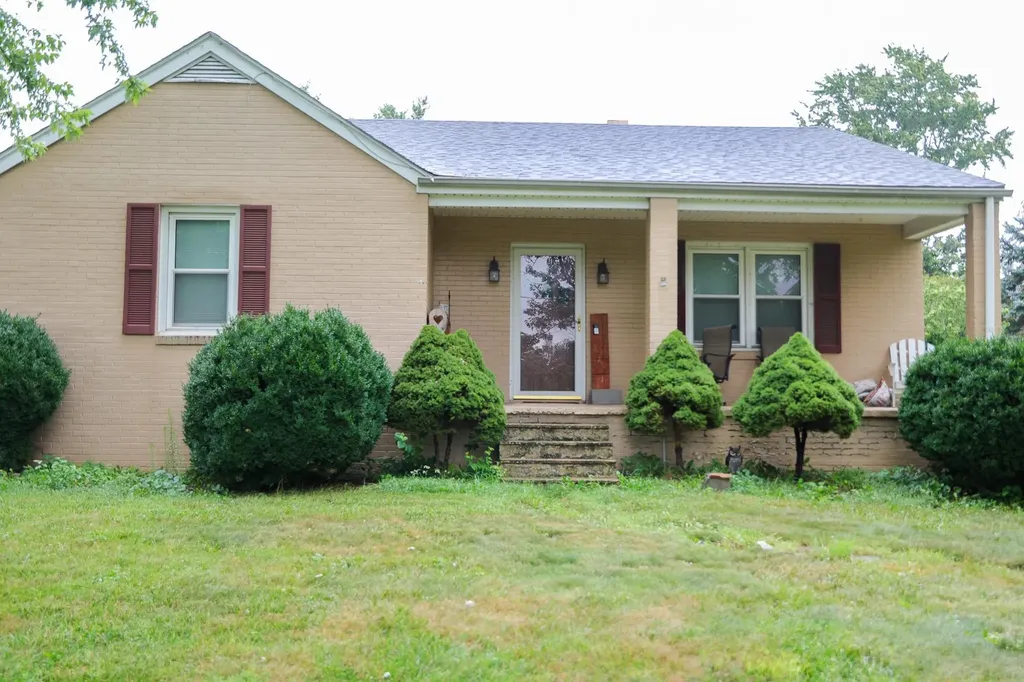 44 Stuart Avenue Stuarts Draft VA 24477