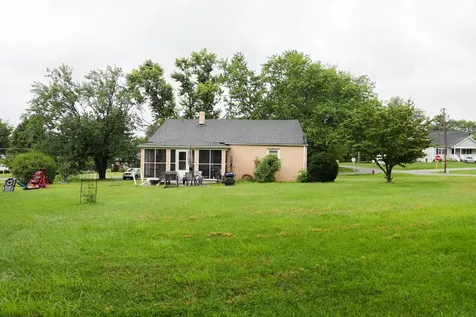 44 Stuart Avenue Stuarts Draft VA 24477