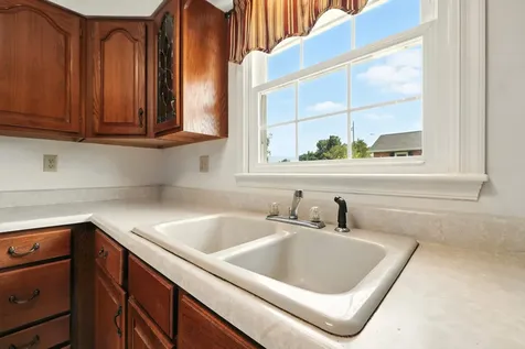36 Canaan Street Luray VA 22835
