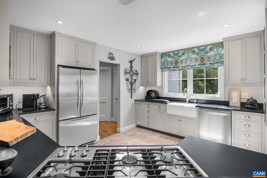 960 Locust Avenue Charlottesville VA 22901