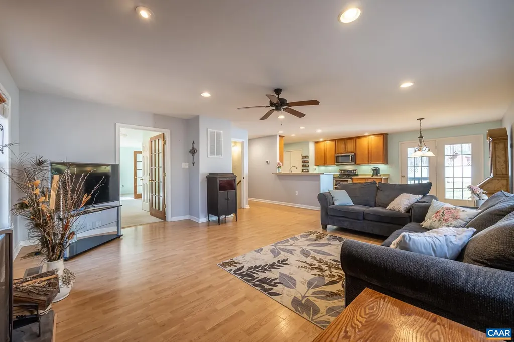 2102 Lakeshore Drive N Louisa VA 23093