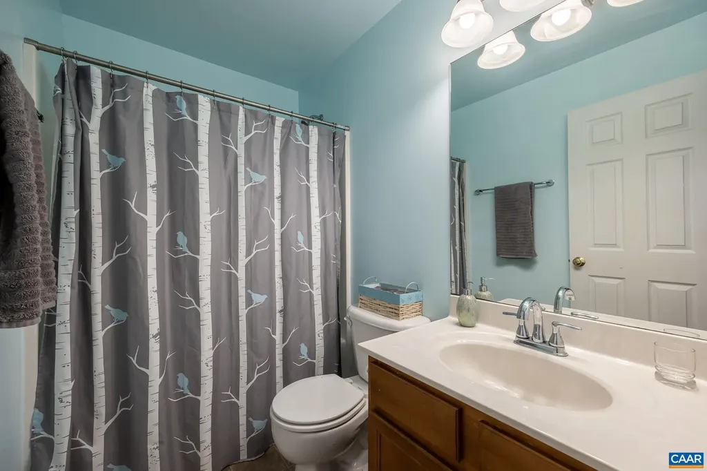 2102 Lakeshore Drive N Louisa VA 23093