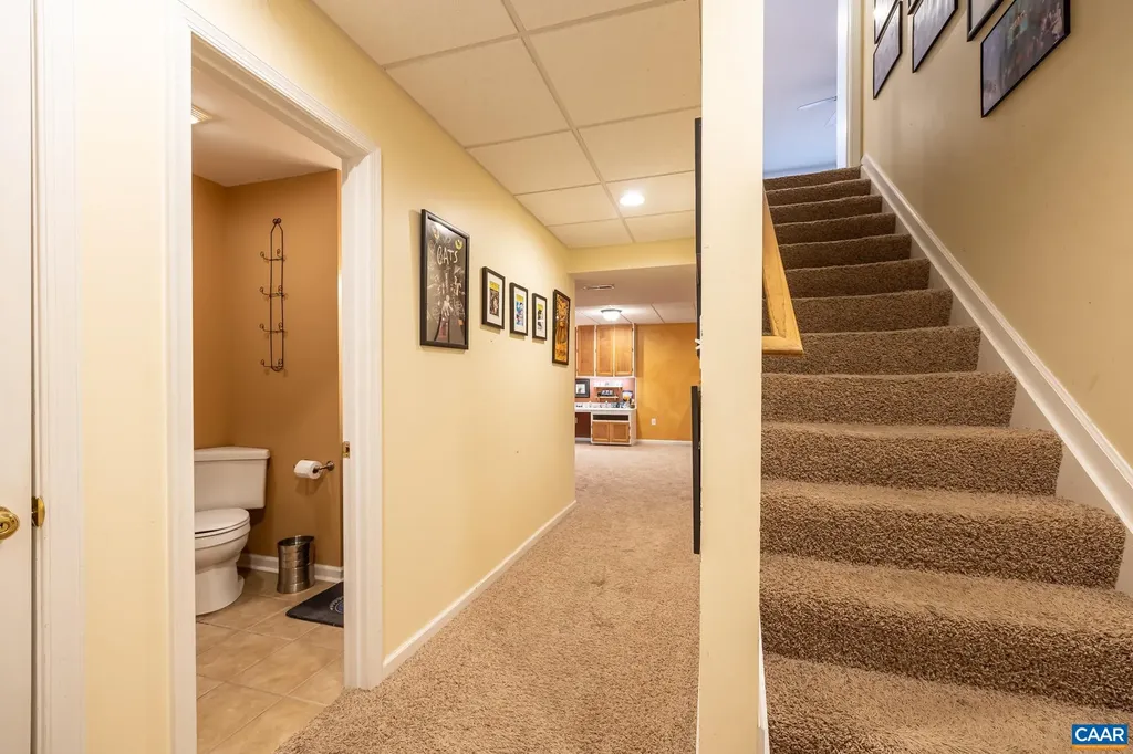 2102 Lakeshore Drive N Louisa VA 23093