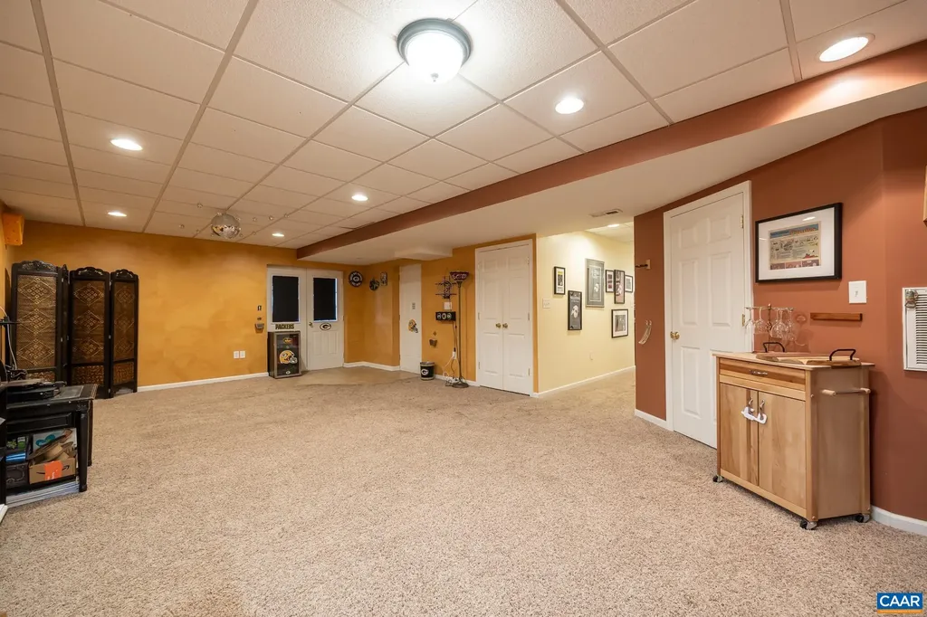 2102 Lakeshore Drive N Louisa VA 23093