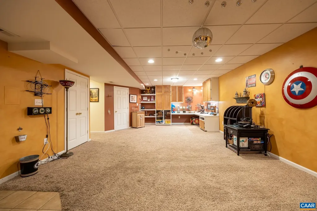 2102 Lakeshore Drive N Louisa VA 23093