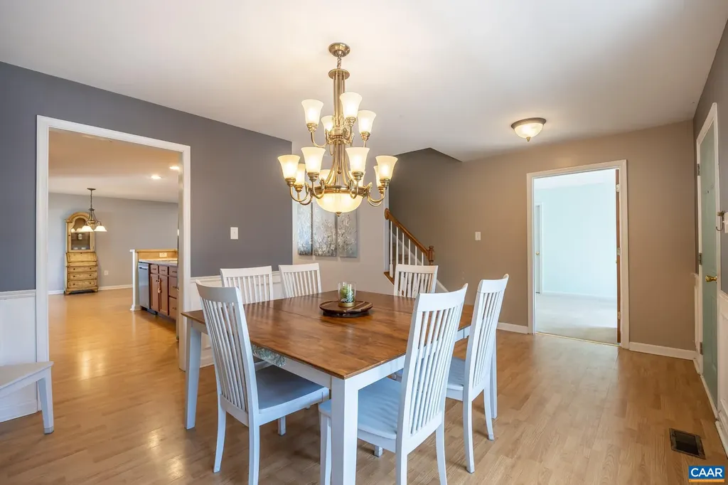 2102 Lakeshore Drive N Louisa VA 23093