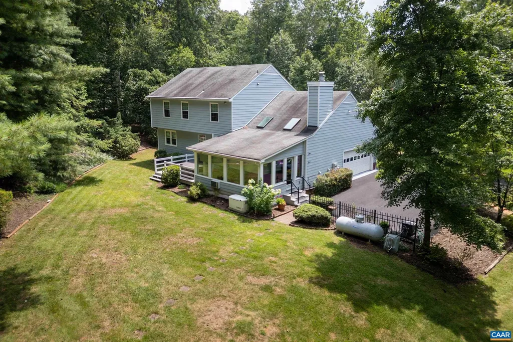 3980 Loftlands Drive Earlysville VA 22936