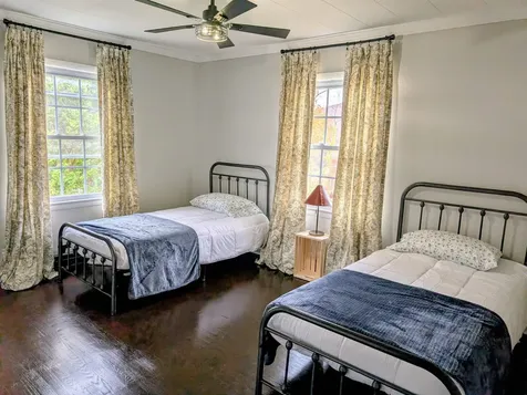 49 Kingstown Lane Hot Springs VA 24445